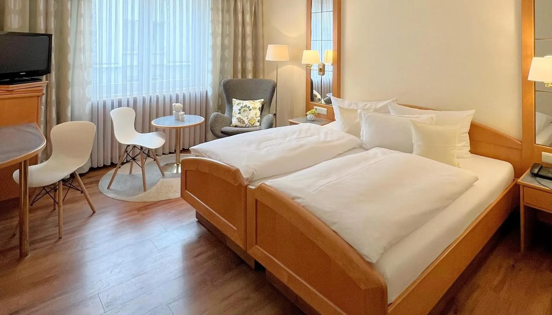 Hotel Greifensteiner Hof Würzburg 4*,  Niemcy